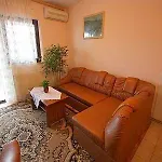 Three-bedroom In I