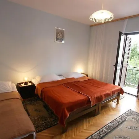 Apartmán Three-bedroom In I *