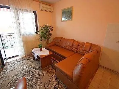 Three-bedroom In I