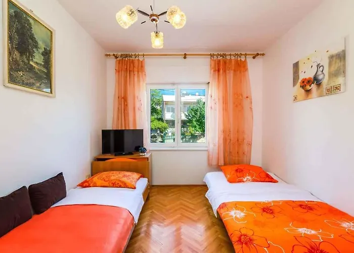 Three-bedroom In I Appartement *
