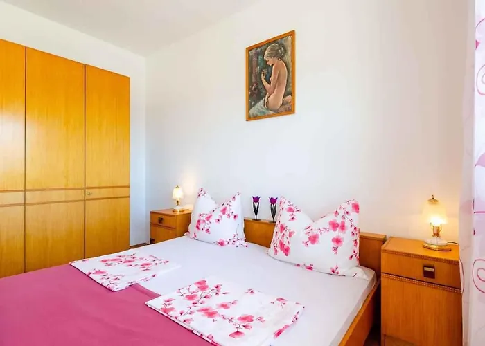Three-bedroom In I Appartement *