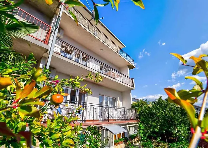 Appartement Three-bedroom In I *