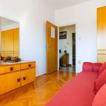 Three-bedroom In I
