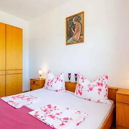 Three-bedroom In I Apartamento *