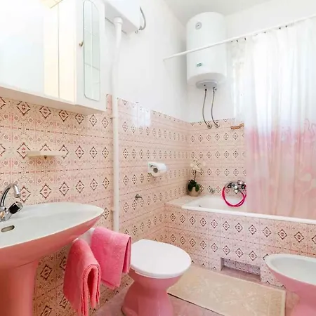 Three-bedroom In I Apartamento Crikvenica