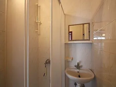 Three-bedroom In I Apartamento