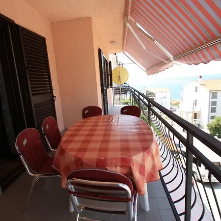 Three-bedroom In I Apartment